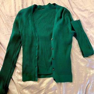 Uniqlo 100% wool sweater